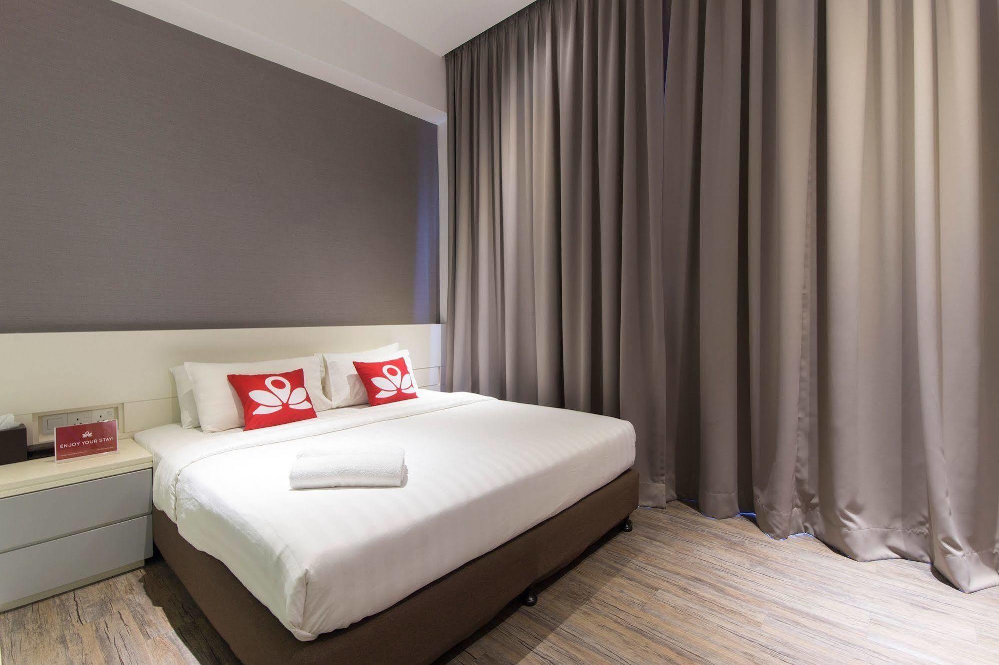 Zen Rooms Macallum George Town Eksteriør billede